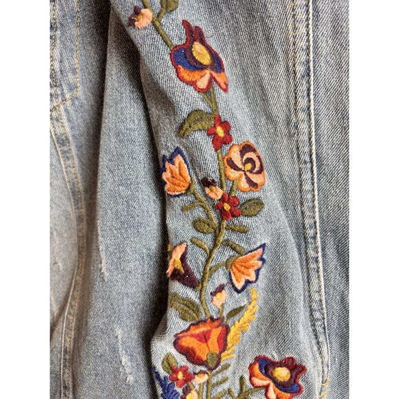 Jessica Simpson Denim Jean Trucker Jacket Blue Medium Wash Womens Size 2X - Picture 2 of 7